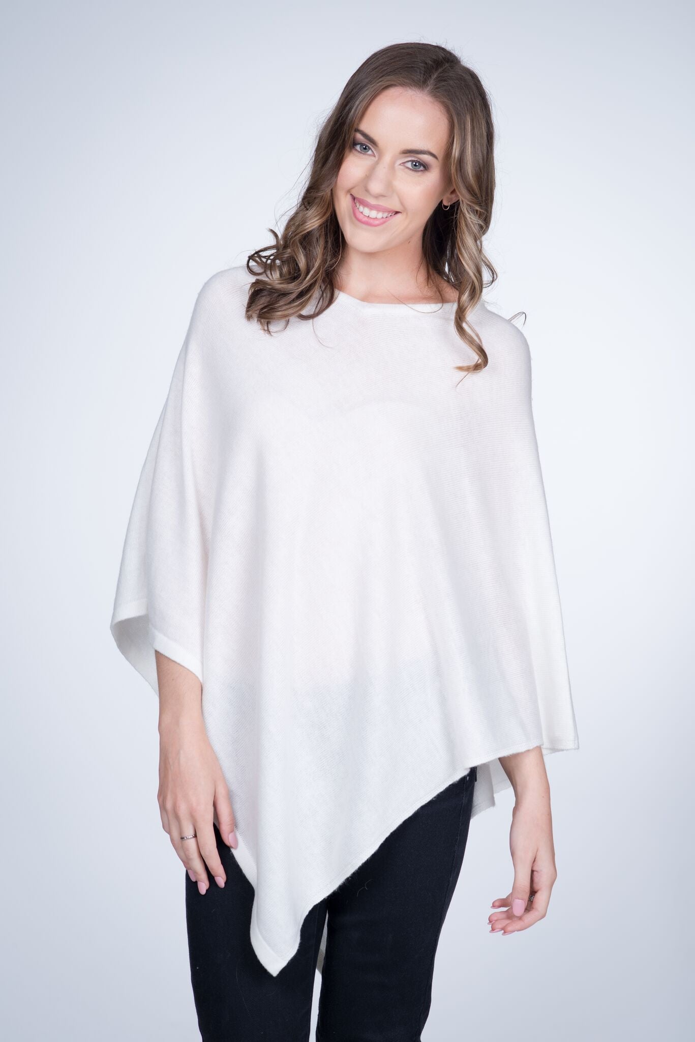 Natural Cashmere Poncho - Nine Yaks