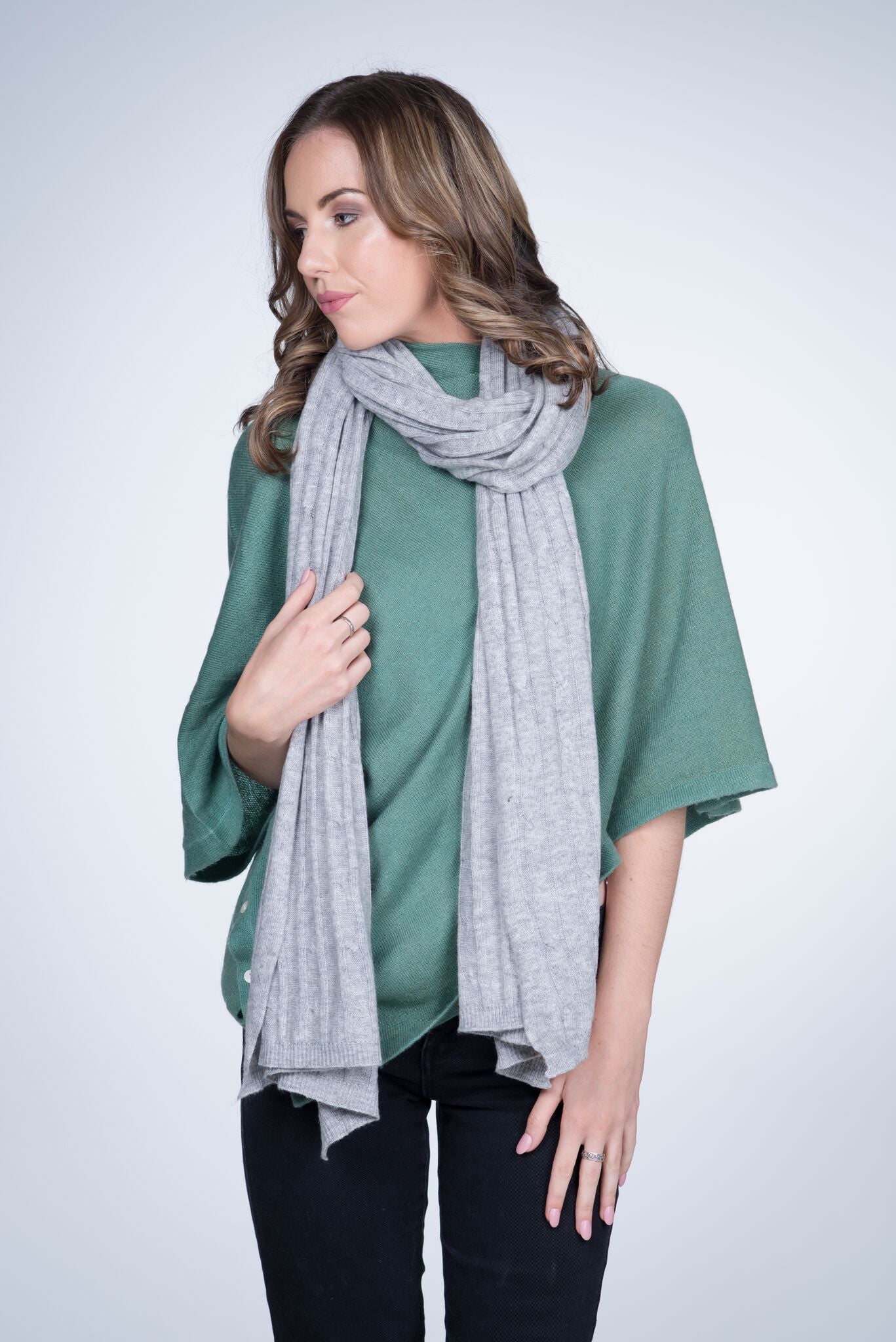 Cable Knit Natural Cashmere Shawl - Nine Yaks
